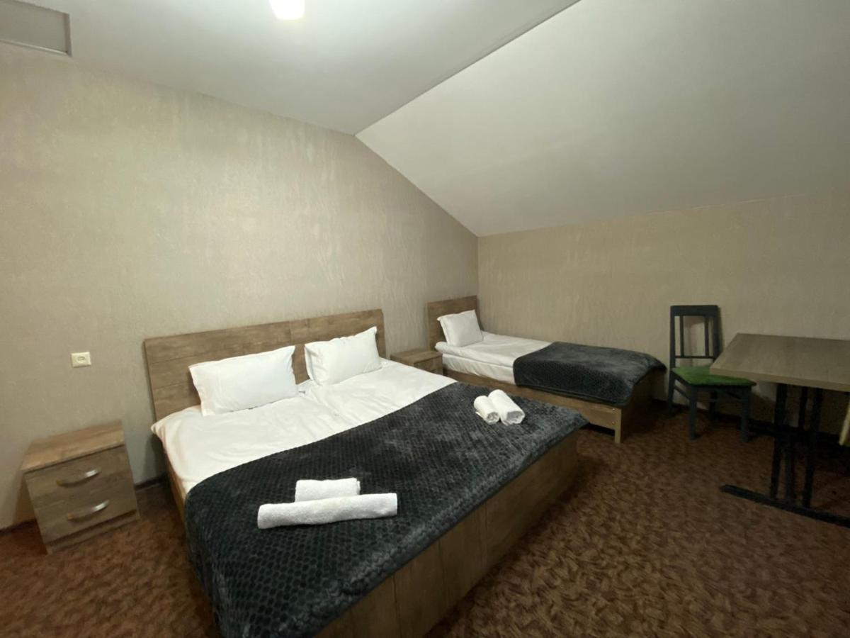 Uptown Boutique Kazbegi Hotell Exteriör bild