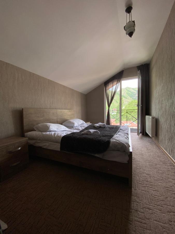 Uptown Boutique Kazbegi Hotell Exteriör bild
