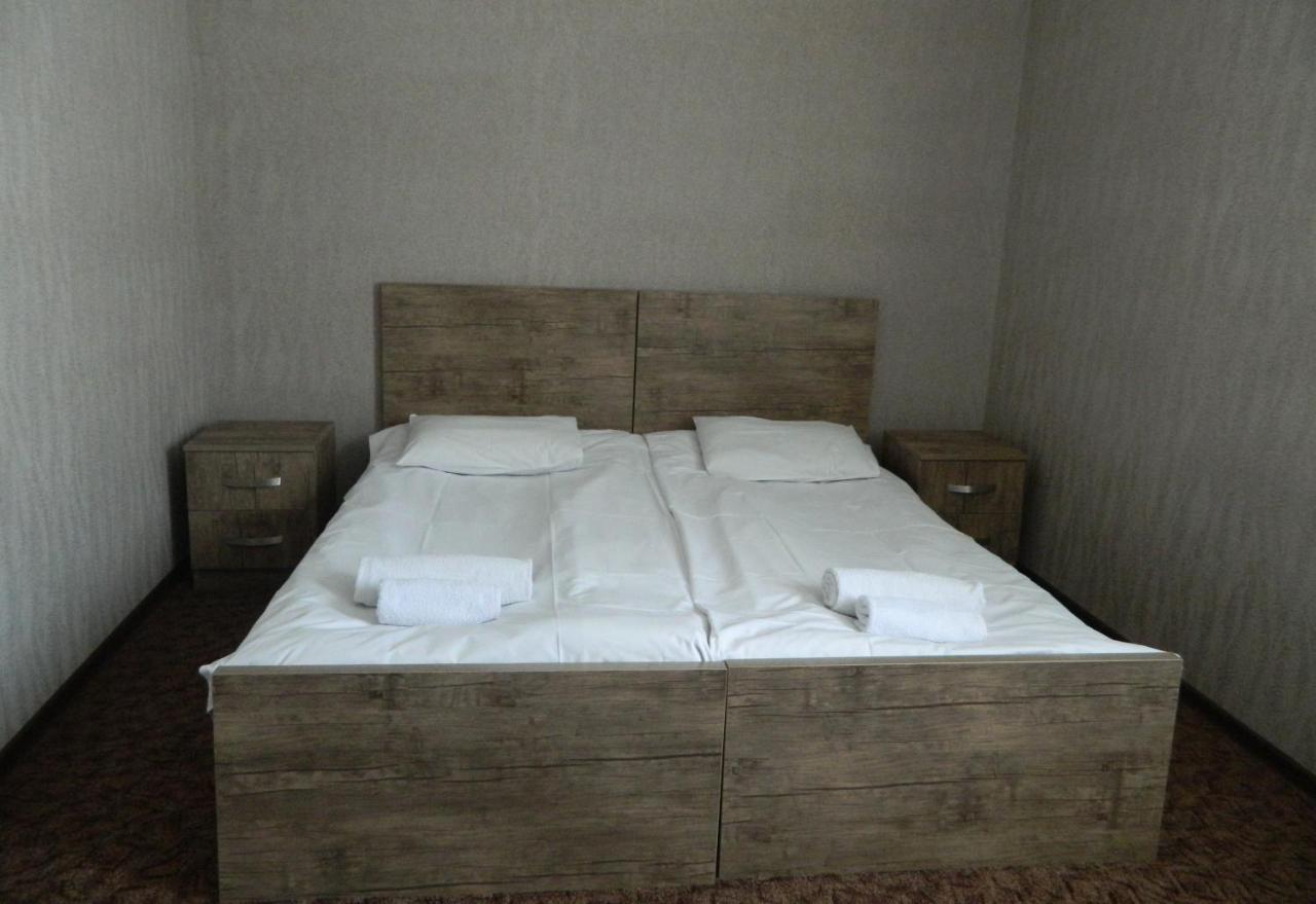 Uptown Boutique Kazbegi Hotell Exteriör bild